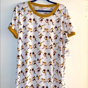 2XL Lularoe Liv Tee -Soccer